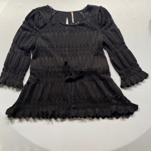 free peole fire island Crochet Ruffle Top Size Small - Picture 3 of 10
